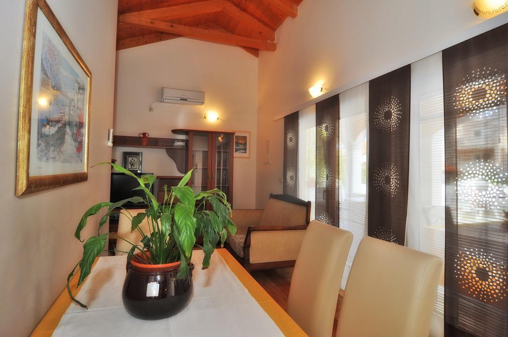 Villa Vanilla With Heated Pool Zadar Exterior photo
