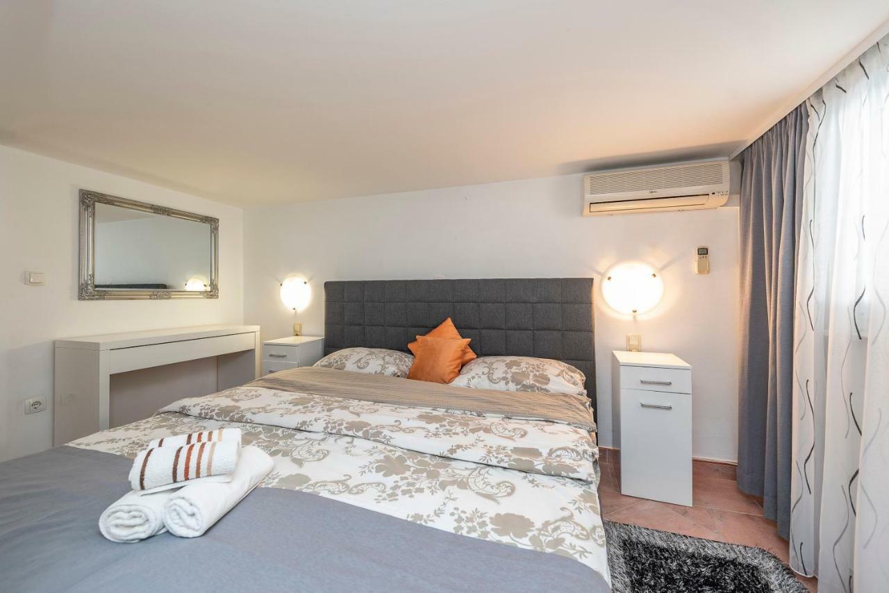 Villa Vanilla With Heated Pool Zadar Exterior photo